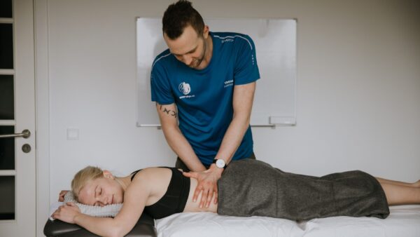 Fysioterapeut fra Smertefys på Østerbro der giver sportsmassage i København