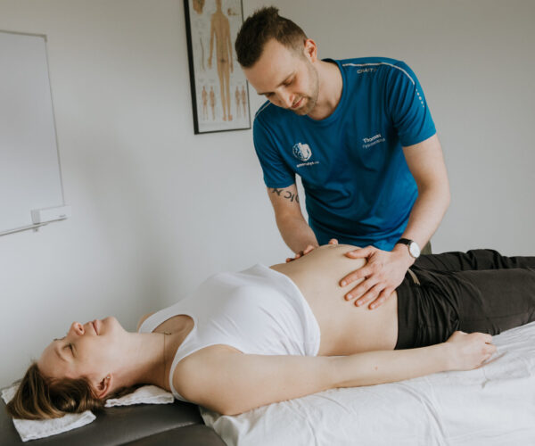 Physiotherapist giving massage at Østerbro